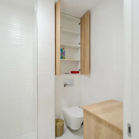 Apartment Ivory 8b2